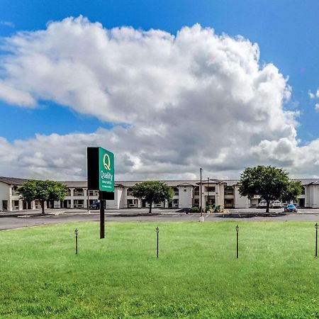 Quality Inn & Suites Junction Buitenkant foto
