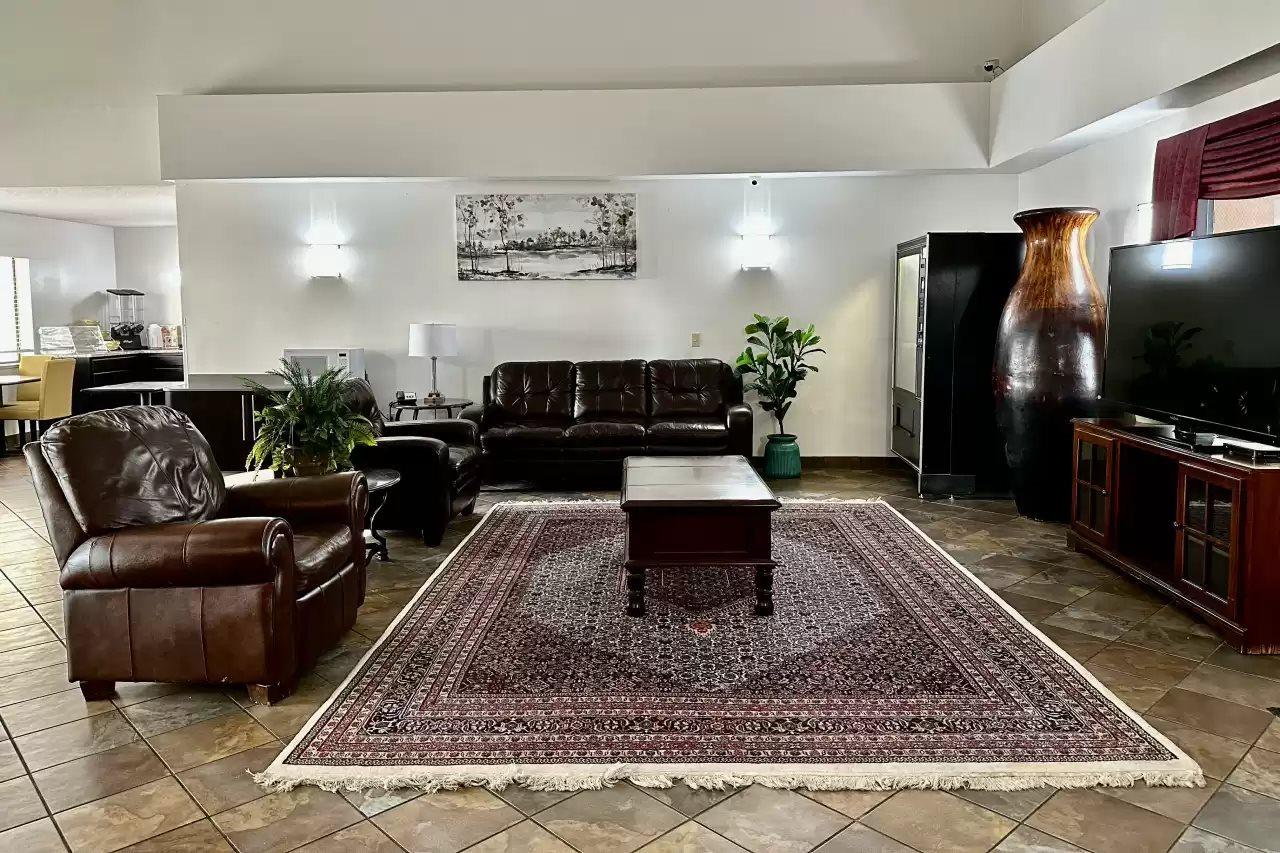 Quality Inn & Suites Junction Buitenkant foto