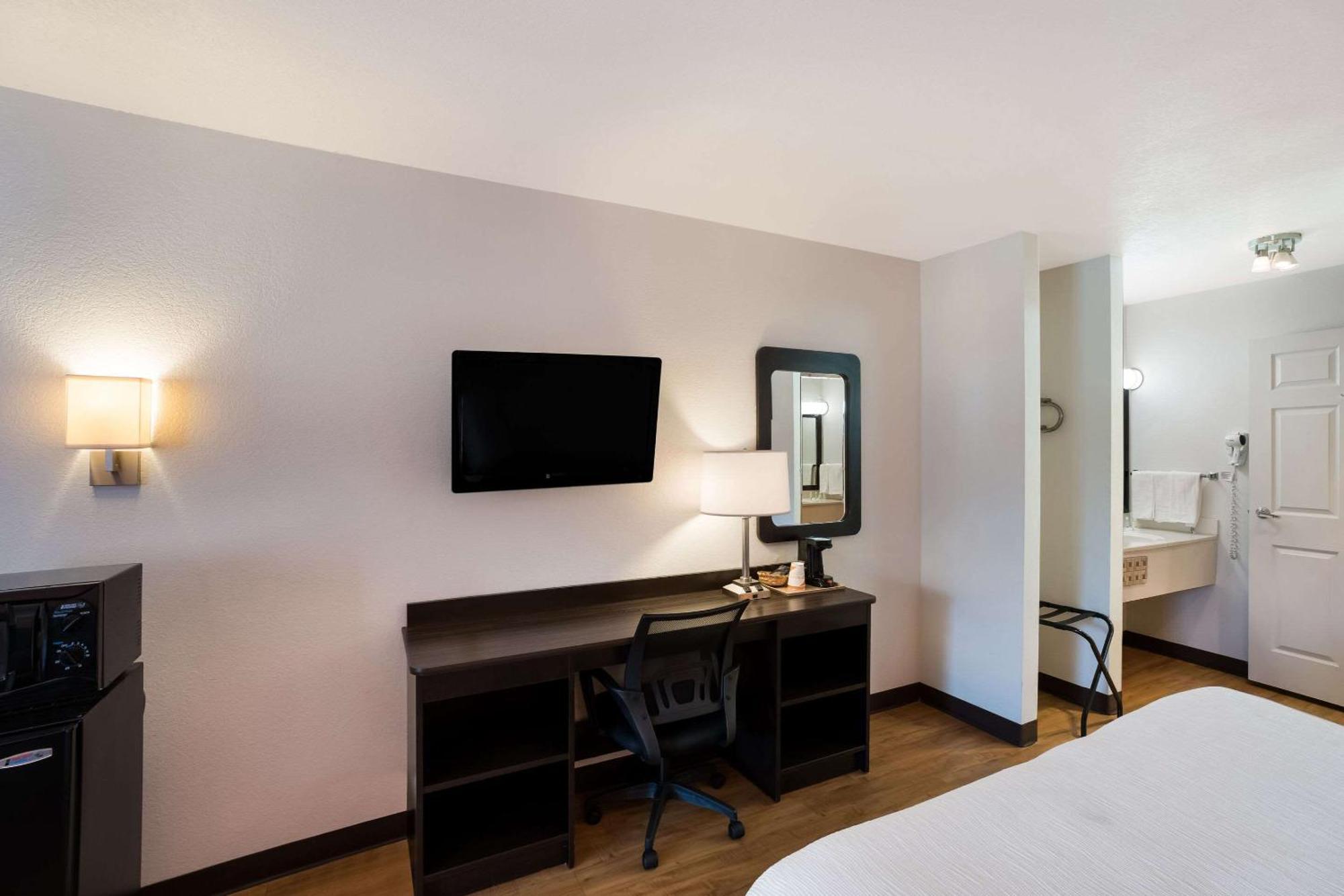 Quality Inn & Suites Junction Buitenkant foto