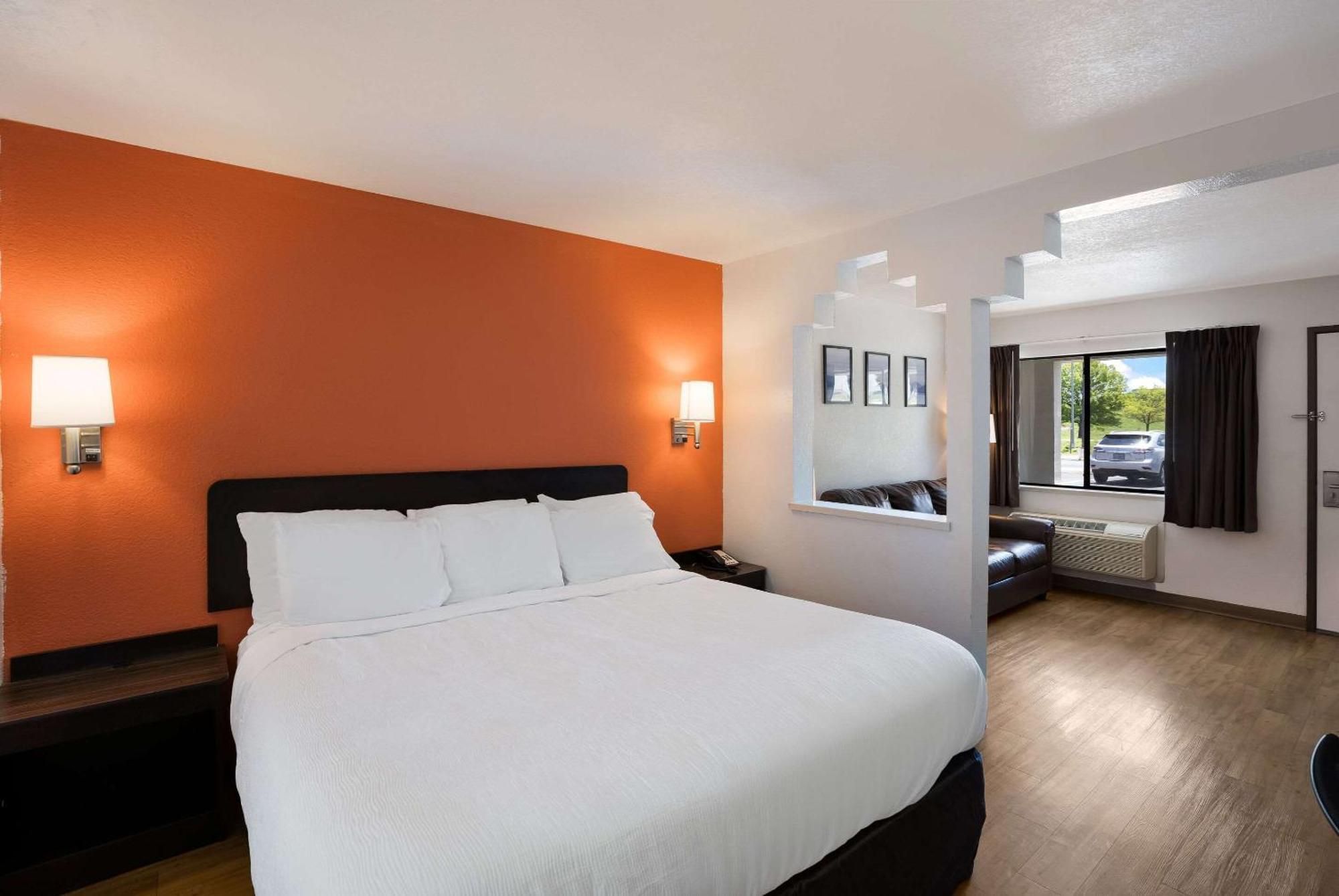 Quality Inn & Suites Junction Buitenkant foto